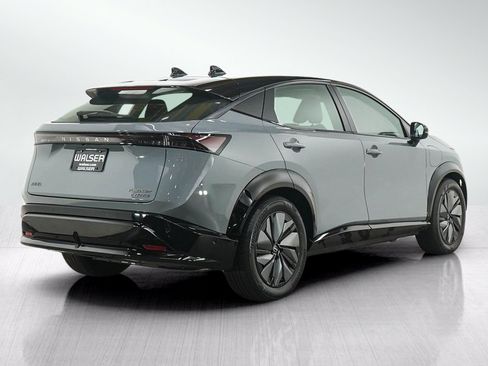 Used 2023 Nissan Ariya AWD/4WD image 5