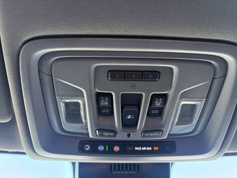 Used 2024 Chevrolet Silverado 1500 LT Trail Boss w/ Convenience Package II AWD/4WD image 22