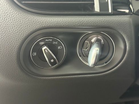 New 2026 Porsche Macan image 35