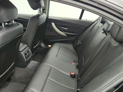 Used 2016 BMW 320i 4dr Sdn 320i with Driving Assi image 21