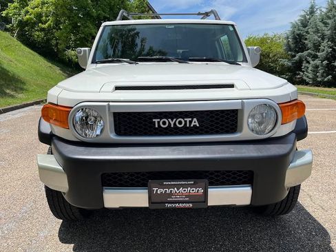 Used 2014 Toyota FJ Cruiser 4WD w/ Convenience Package image 32