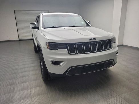 Used 2017 Jeep Grand Cherokee Limited w/ Luxury Group II image 14