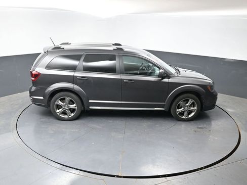 Used 2017 Dodge Journey Crossroad AWD/4WD image 39