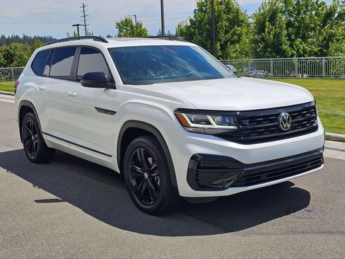 Used 2023 Volkswagen Atlas SEL R-Line AWD/4WD image 7