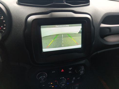Used 2021 Jeep Renegade Sport AWD/4WD image 14