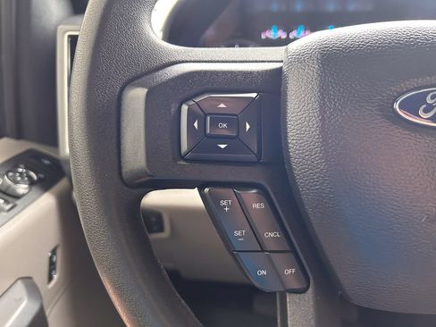Used 2019 Ford F250 XLT w/ XLT Premium Package AWD/4WD image 32