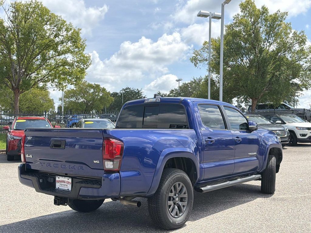 Used 2023 Toyota Tacoma SR5 AWD/4WD image 4