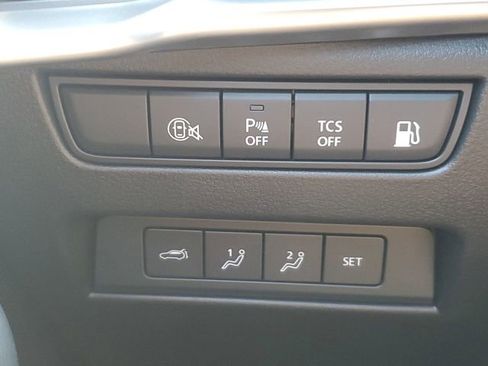 Used 2025 MAZDA CX-70 Plug-In Hybrid w/ Premium Plus image 9