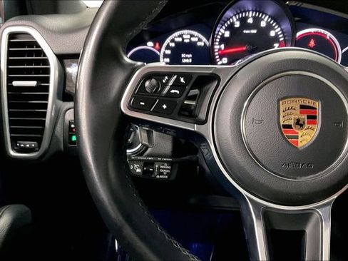 Used 2019 Porsche Cayenne AWD/4WD image 19