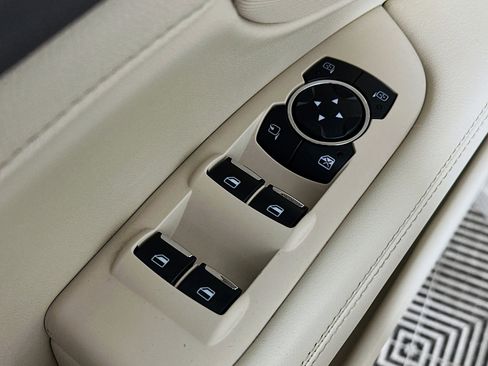 Used 2019 Lincoln MKZ Reserve FWD image 18