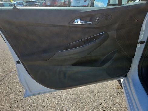 Used 2017 Chevrolet Cruze LT w/ Convenience Package image 11