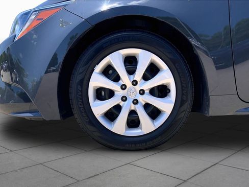 Used 2024 Toyota Corolla LE FWD image 11