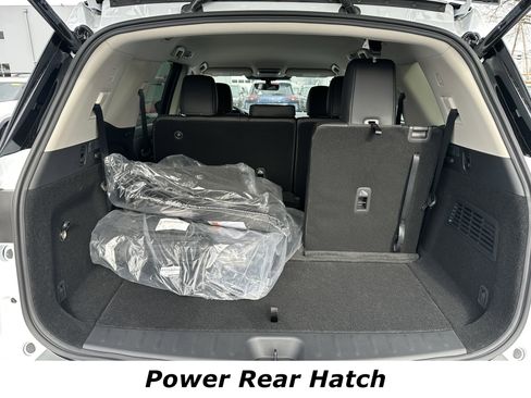 New 2026 Nissan Pathfinder SL AWD/4WD image 13