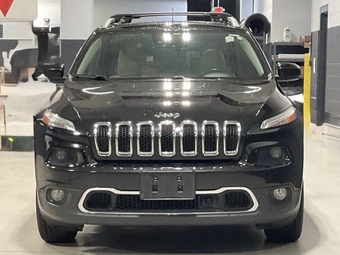 Used 2015 Jeep Cherokee Limited w/ Luxury Group AWD/4WD image 29
