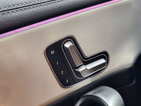 Used 2025 Mercedes-Benz CLA 250 CLA 250 image 21