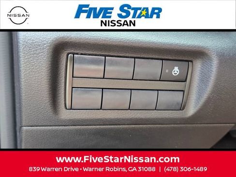 Used 2023 Nissan Kicks SR w/ SR Premium Package FWD image 26
