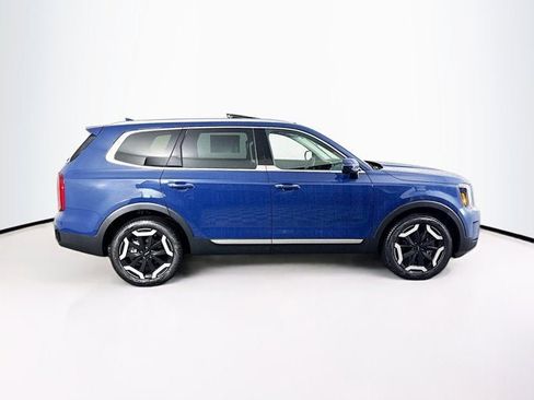 New 2025 Kia Telluride S image 4