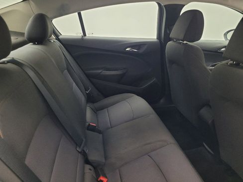 Used 2018 Chevrolet Cruze LS FWD image 19