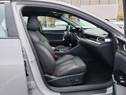 Used 2024 Kia K5 GT w/ GT1 Package image 17