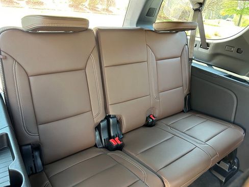 New 2026 Chevrolet Suburban High Country RWD image 47