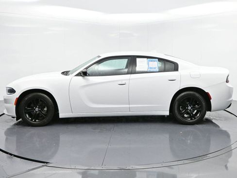 Used 2023 Dodge Charger SXT w/ Cold Weather Package image 4