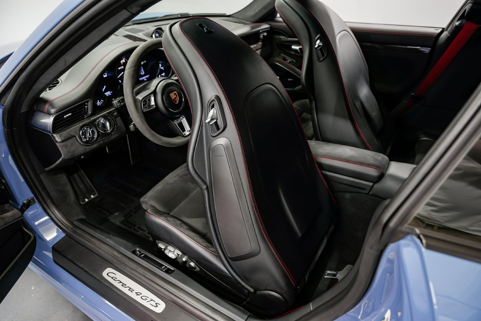 Used 2019 Porsche 911 Carrera 4 GTS AWD/4WD image 22