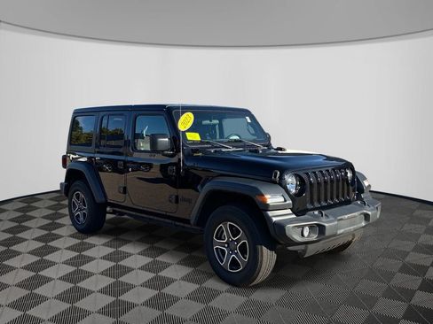 Used 2023 Jeep Wrangler Unlimited Sport AWD/4WD image 3