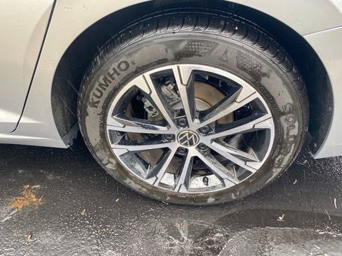 Used 2025 Volkswagen Jetta Sport image 23