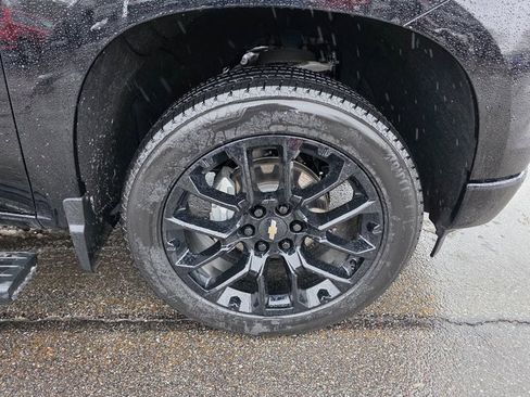 Used 2025 Chevrolet Silverado 1500 High Country w/ Midnight Edition image 12