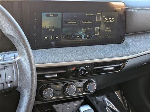 Used 2025 Nissan Kicks SV image 15