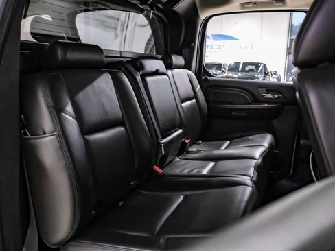 Used 2013 Cadillac Escalade EXT Premium AWD/4WD image 36