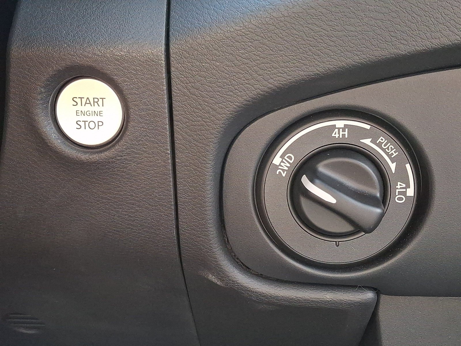 Certified 2022 Nissan Frontier PRO-4X AWD/4WD image 27