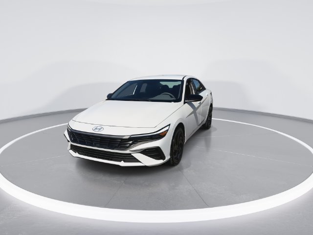 Used 2026 Hyundai Elantra Sport w/ Cargo Package FWD image 4