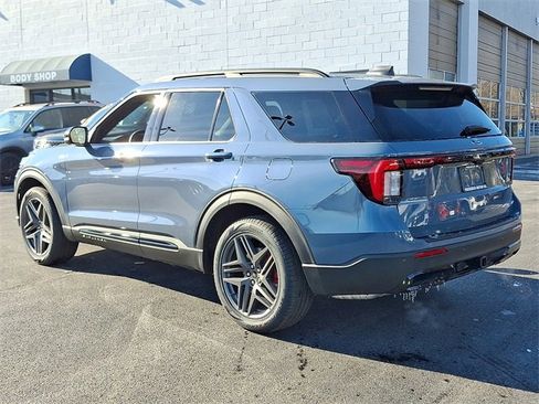 New 2026 Ford Explorer ST-Line w/ ST-Line Street Pack image 4