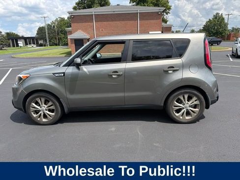 Used 2016 Kia Soul + FWD image 8