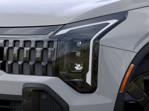 New 2026 Kia Sportage X-Line AWD/4WD image 10