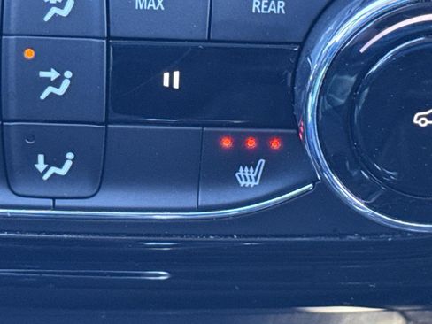 Used 2024 Chevrolet Trax LT w/ Driver Confidence Package image 16