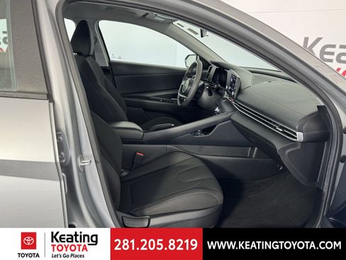 Used 2023 Hyundai Elantra SEL image 20