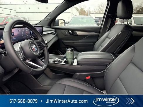 Used 2025 Buick Enclave Preferred image 11