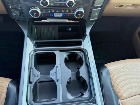 Used 2023 Ford F350 Lariat w/ Lariat Ultimate Package AWD/4WD image 19