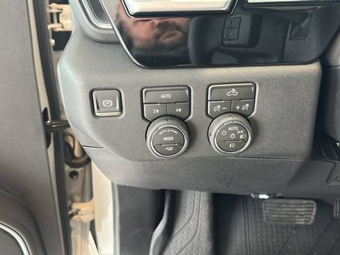 New 2026 Chevrolet Silverado 1500 RST w/ Convenience Package II AWD/4WD image 15