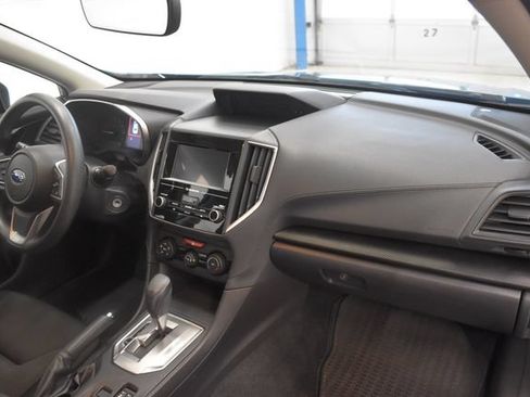 Used 2018 Subaru Impreza 2.0i Premium w/ Eyesight & BSD & Rcta AWD/4WD image 18