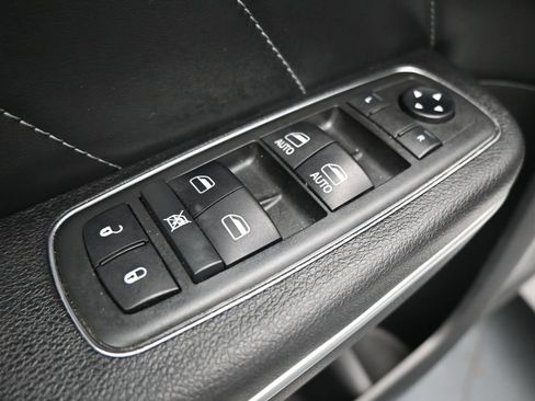 Used 2019 Dodge Charger GT RWD image 11