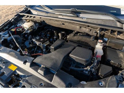 Used 2018 Toyota Highlander Limited Platinum image 32