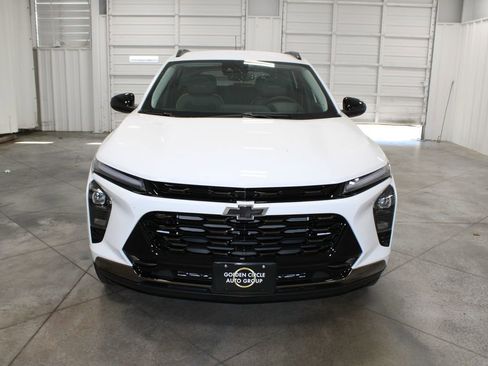 New 2026 Chevrolet Trax ACTIV image 3