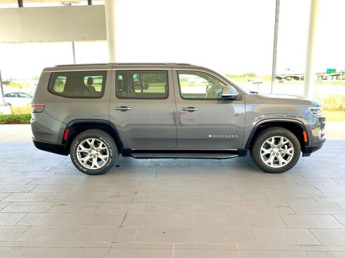 Used 2022 Jeep Wagoneer Series II image 4