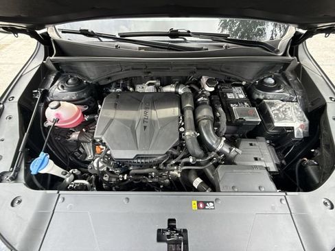 Used 2025 Kia Sorento SX FWD image 28