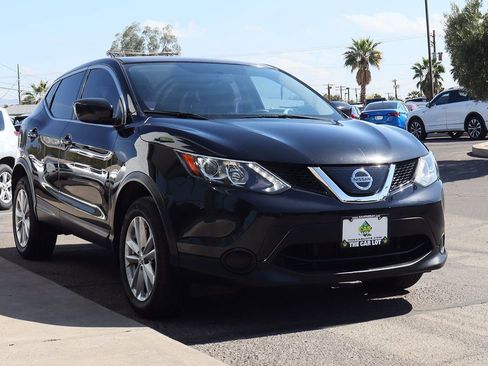 Used 2018 Nissan Rogue Sport S w/ S Appearance Package image 14