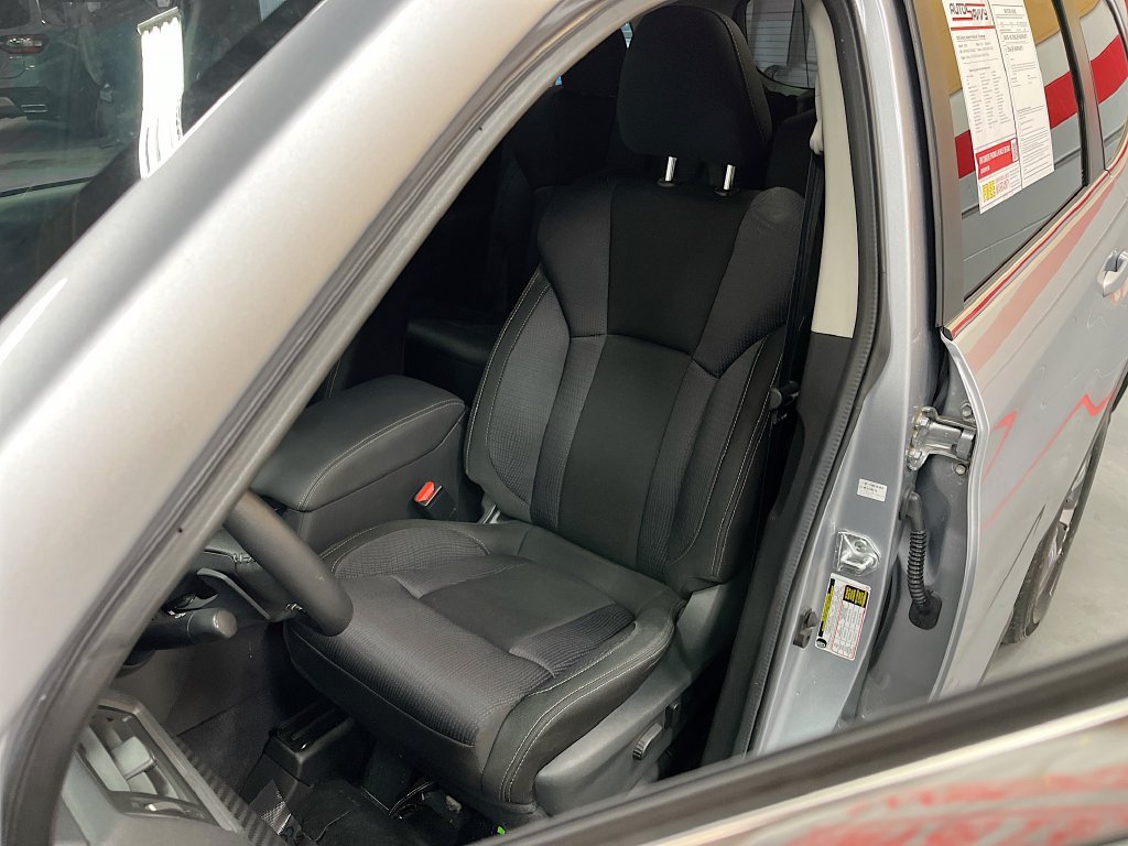 Used 2025 Subaru Ascent Premium AWD/4WD image 18