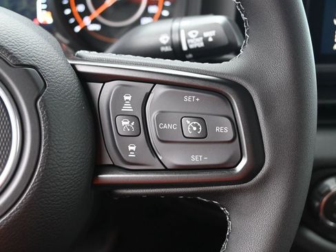 New 2025 Jeep Gladiator Sport AWD/4WD image 10